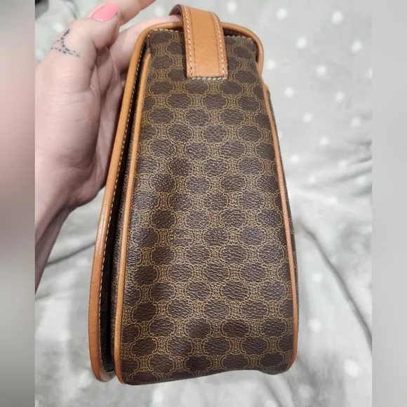 Celine Brown Crossbody Shoulder Bag - Brown Trim - Picture 15 of 16